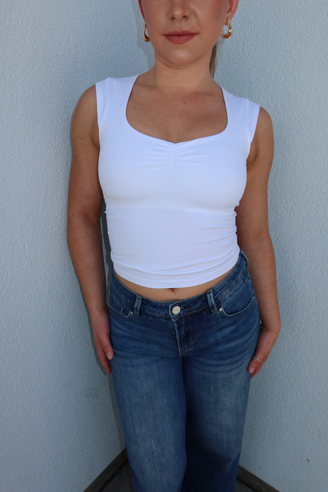 MILA CINCHED CAP SLEEVE TEE