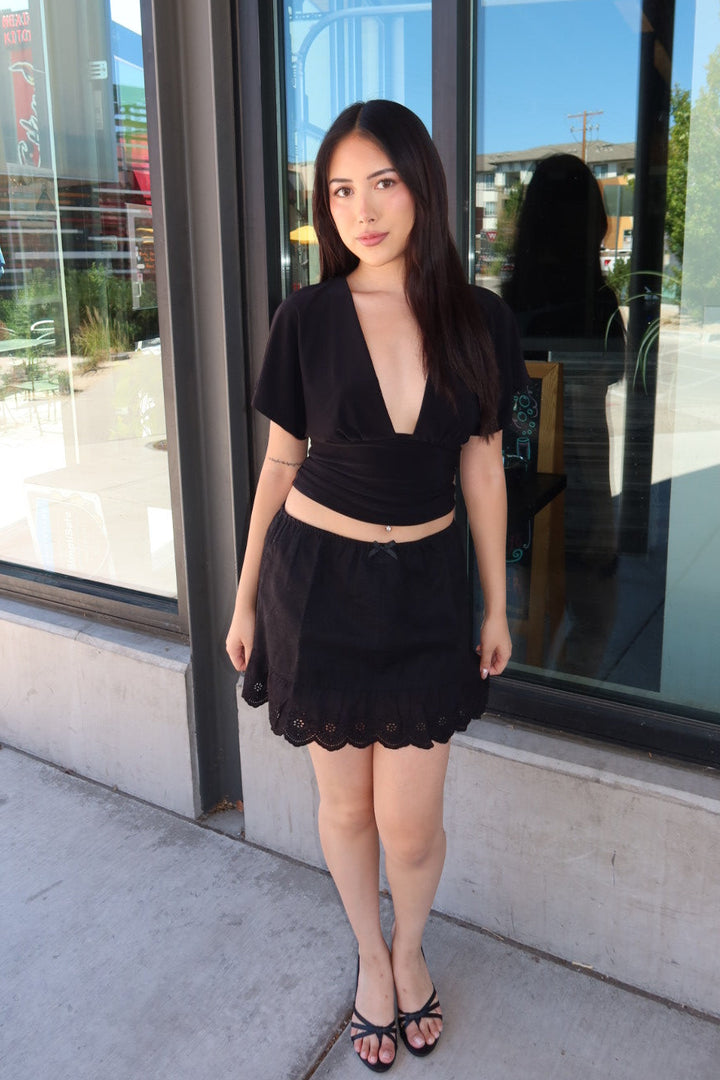 Renada Short Sleeve V-Neck — Black