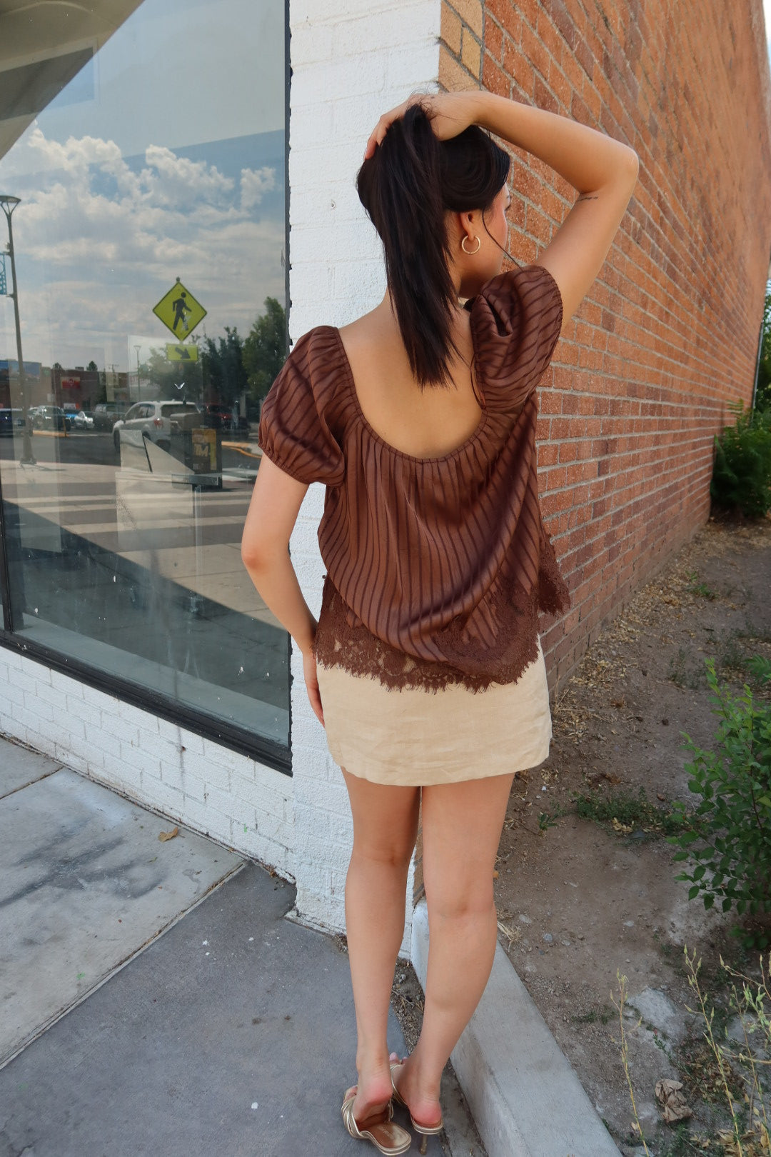 Primrose Puff Sleeve Tie Top — Chocolate