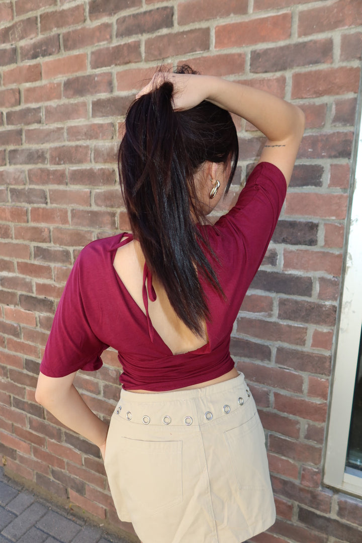 Simone Short Sleeve V-Neck Top — Burgundy