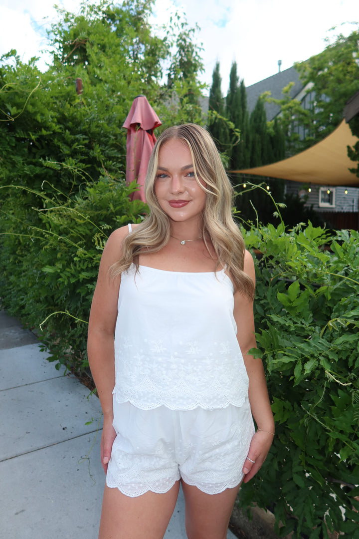 The Avenue Scallop Shorts