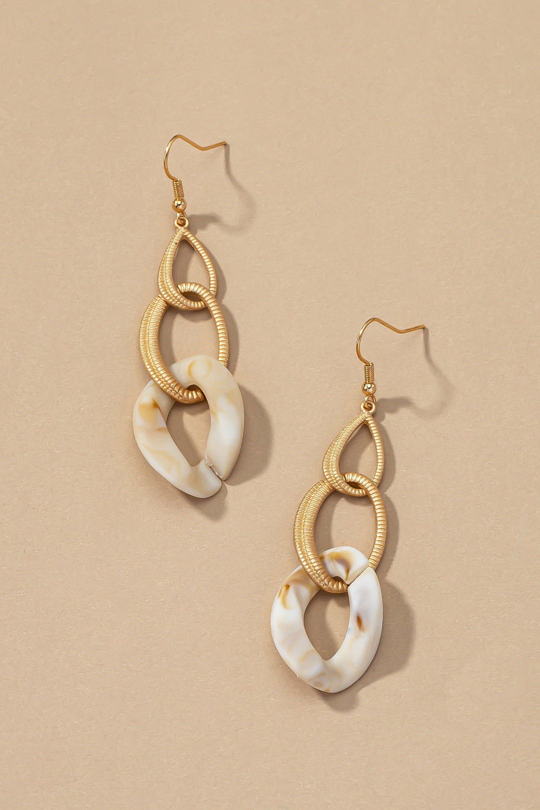 ACETATE CHAIN LINK EARRINGS