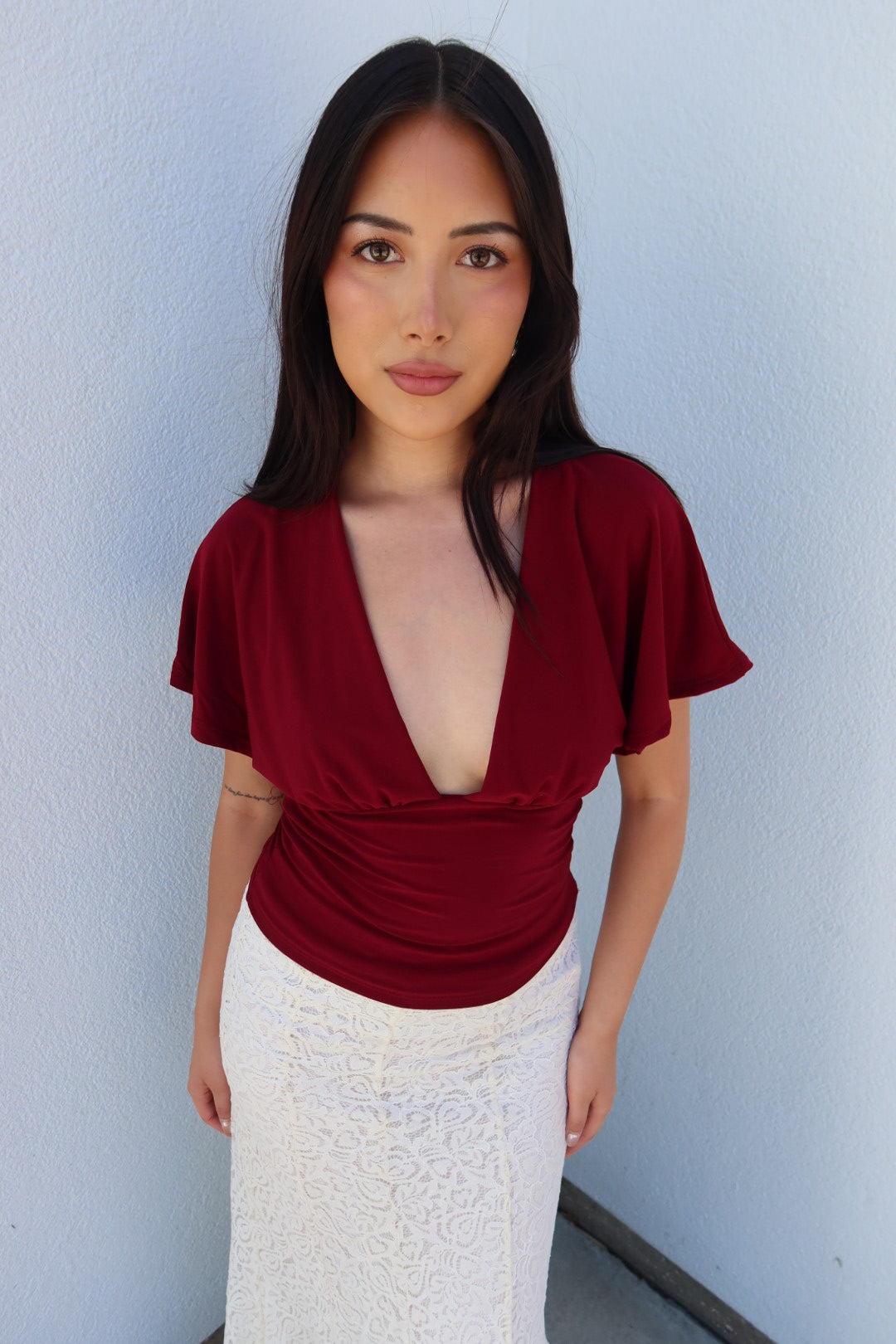 Renada Short Sleeve V-Neck — Burgundy