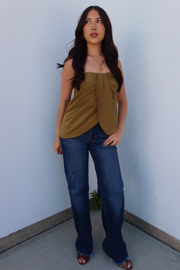 Risen Low Rise Wide Leg Jeans — Dark Wash