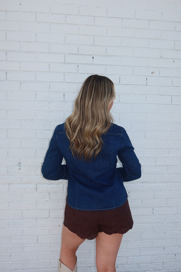 The Avenue Scallop Shorts — Brown