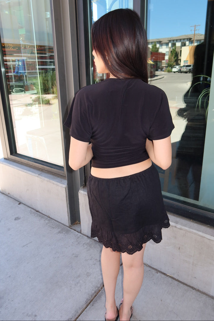 Renada Short Sleeve V-Neck — Black