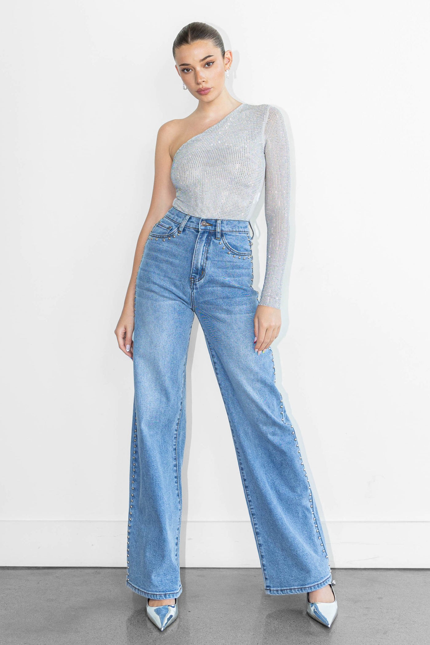 STUD WIDE LEG JEANS