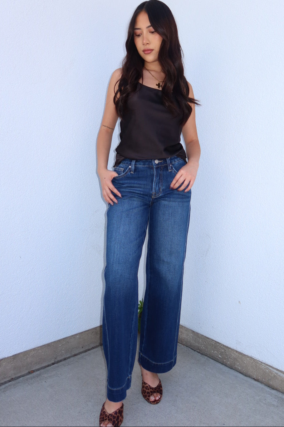 Risen Mid Rise Ankle Wide Leg Jeans - Dark Wash