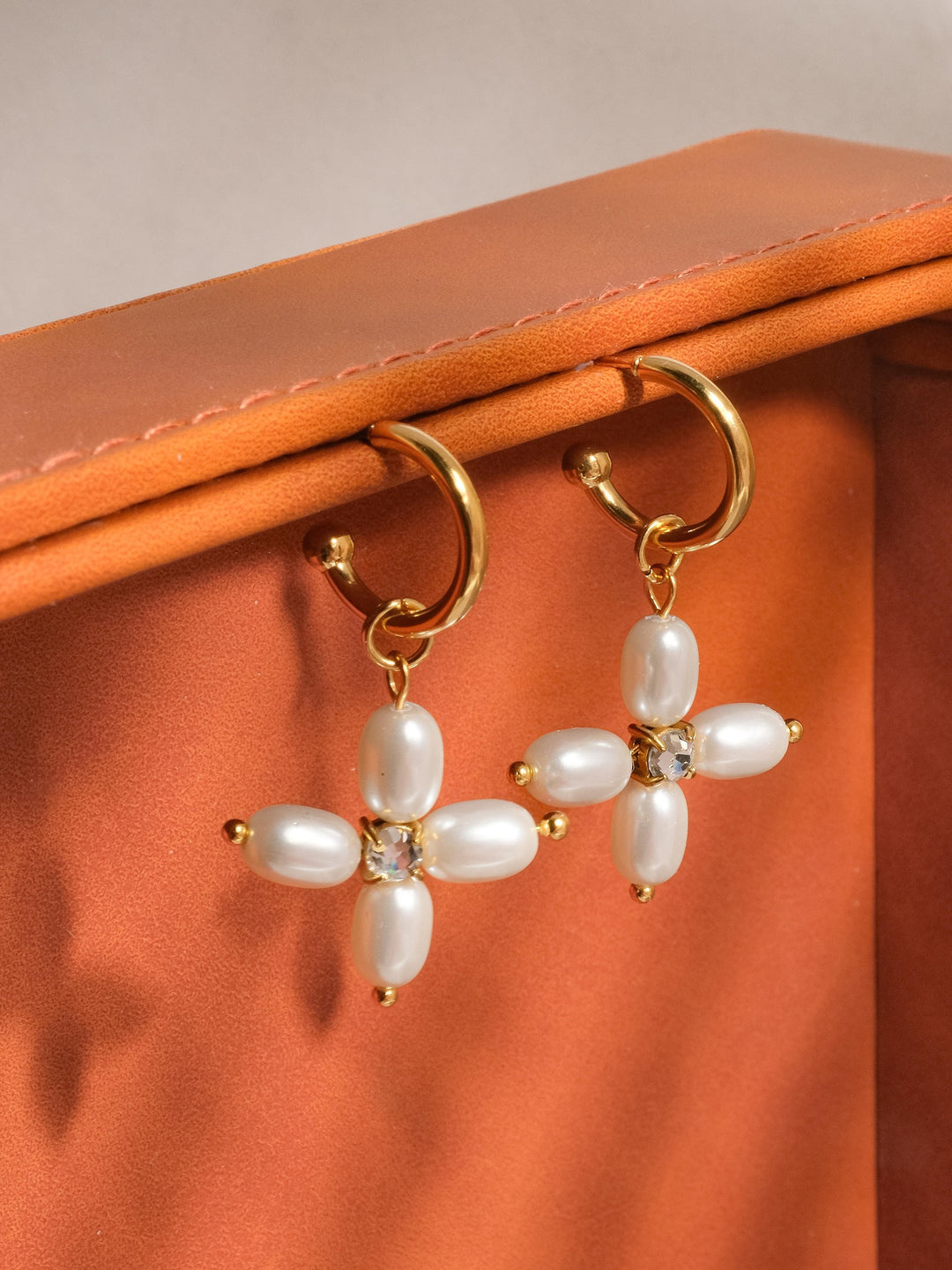 PEARL CROSS C-HOOP EARRINGS