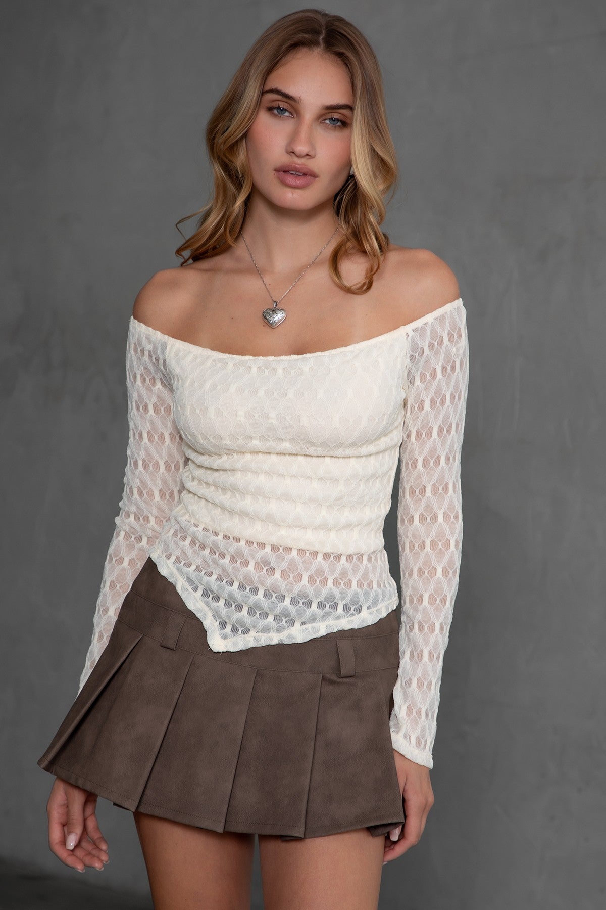 LILAH OFF THE SHOULDER TOP