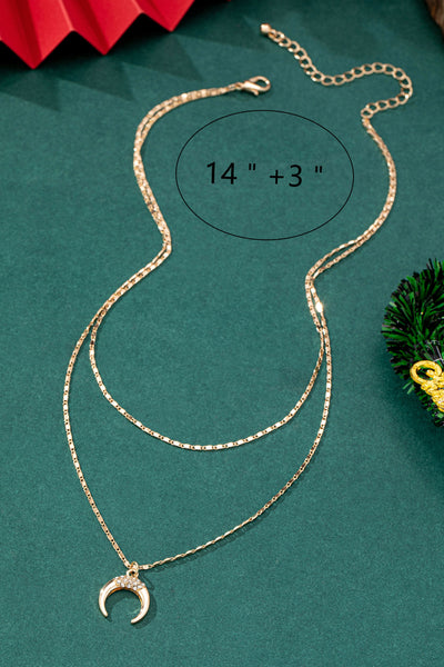 CHIC CRESCENT MOON NECKLACE