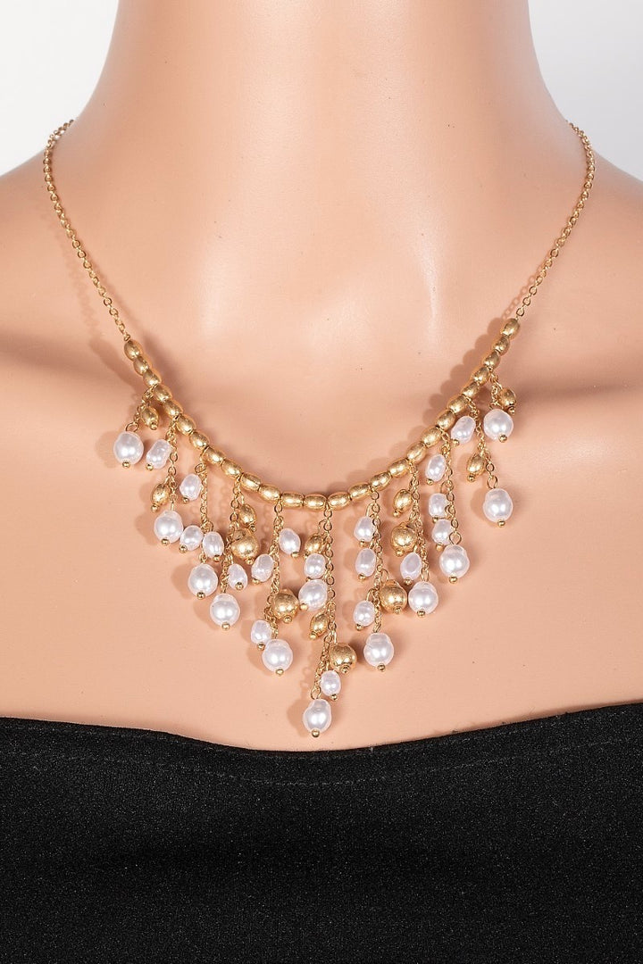 CLUSTER PEARL AND BEAD NECKLACE