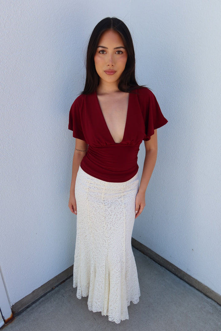Renada Short Sleeve V-Neck — Burgundy