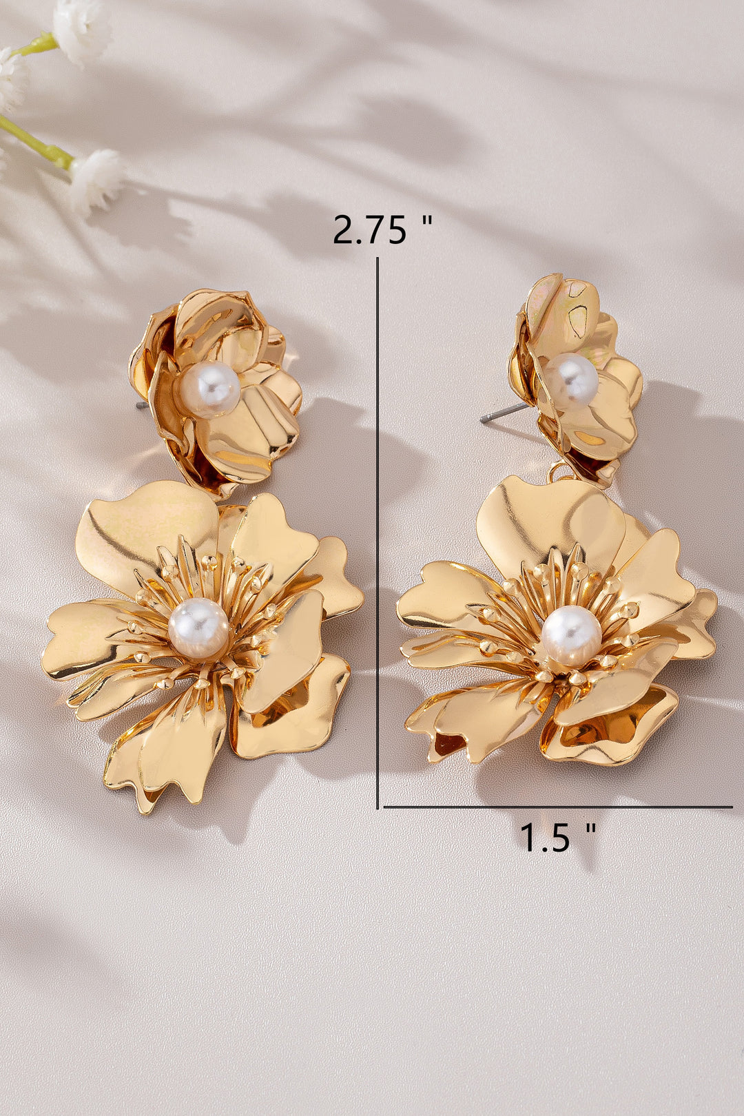 GOLD FLORAL DROP EARRINGS
