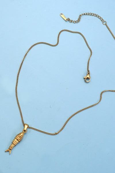 18K TANRISH FREE FISH NECKLACE