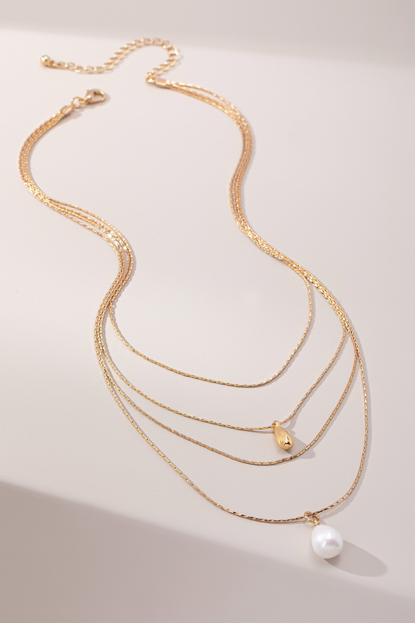 PUFFY TEARDROP AND PEARL NECKLACE SET