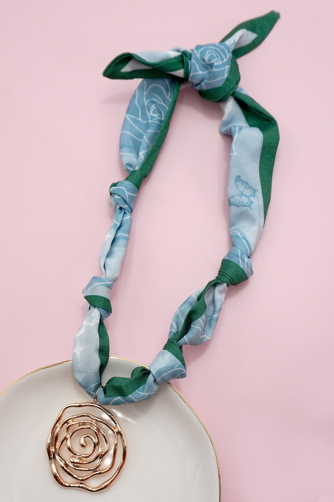 BANDANA SCARF NECKLACE