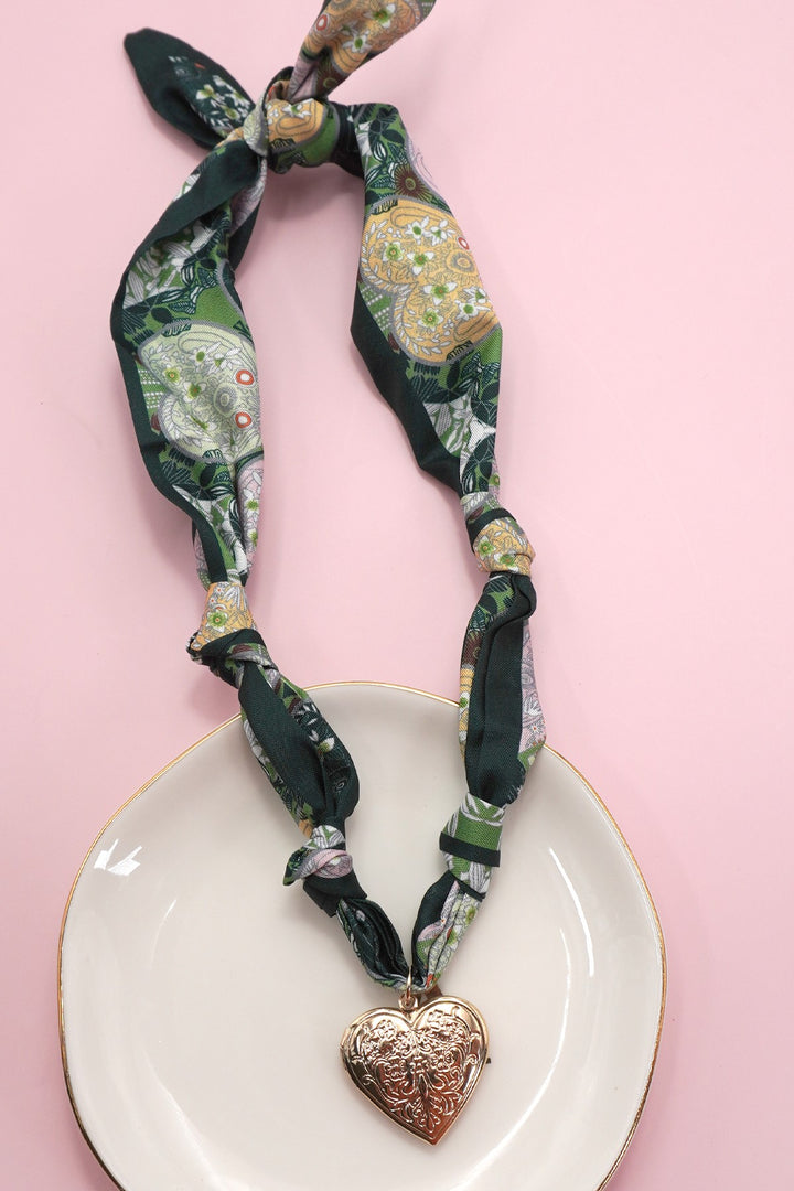 BANDANA SCARF NECKLACE