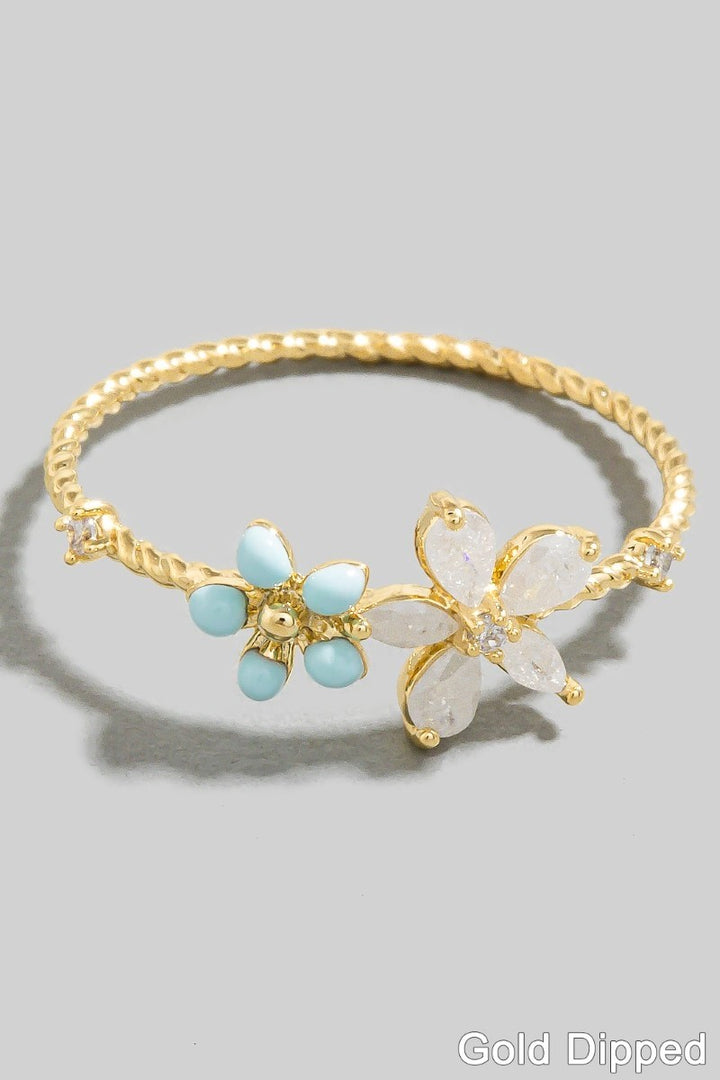DAINTY FLOWER RING