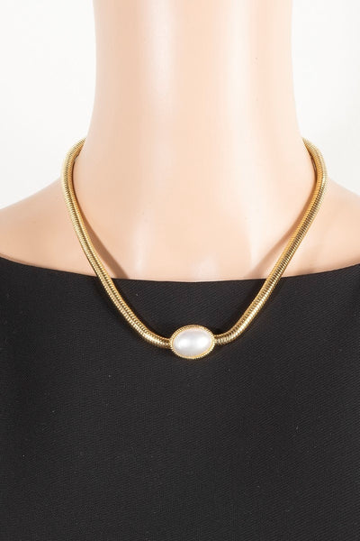 PENDANT SNAKE CHAIN NECKLACE