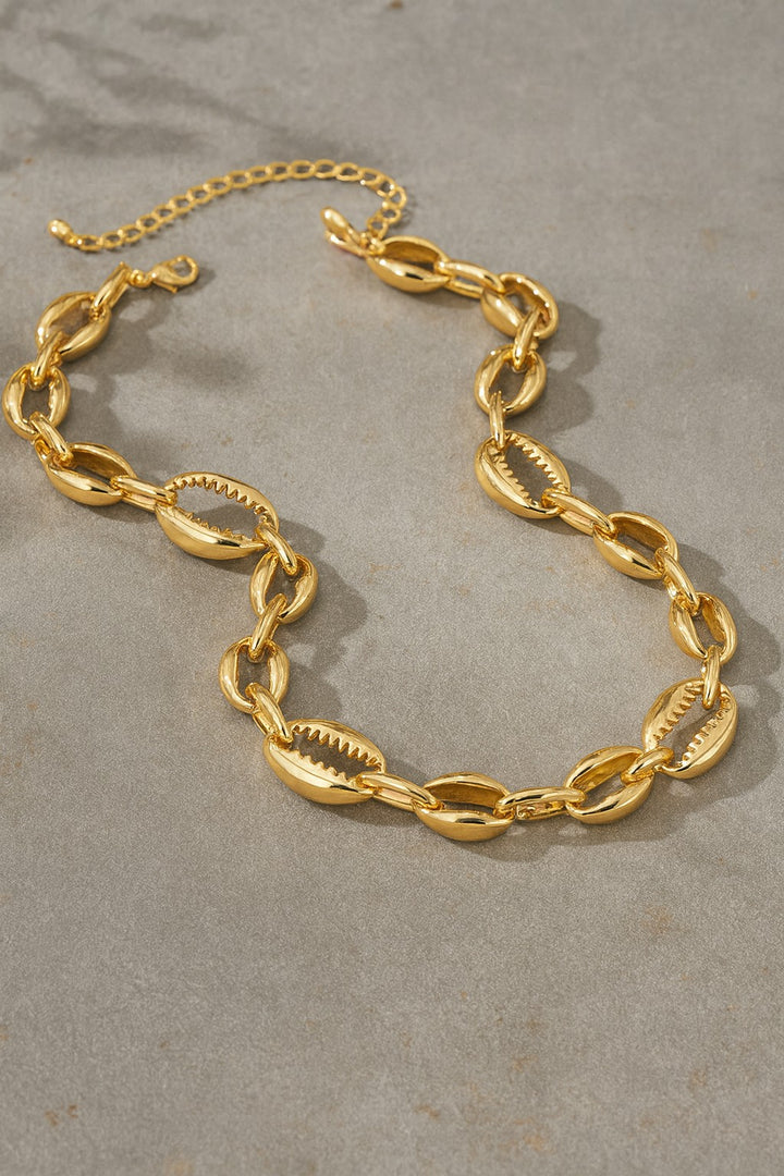 COWRIE CHELL CHAIN NECKLACE