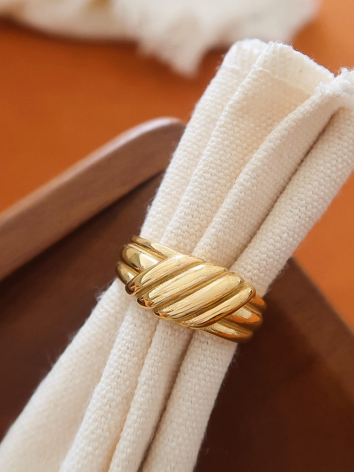18K Gold Twisted Dome Ring
