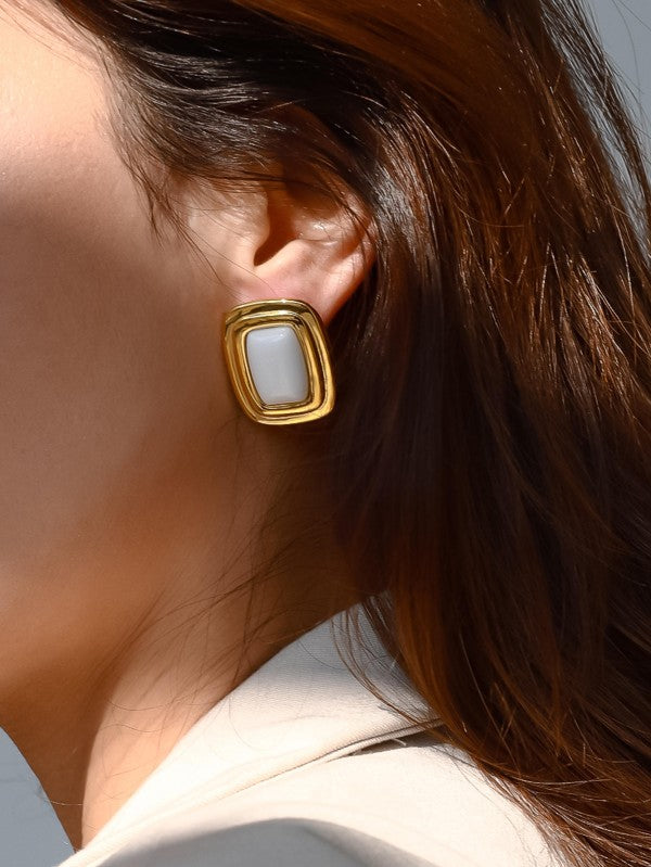 18K NON-TARNISH CLASSIC SQUARE EARRINGS