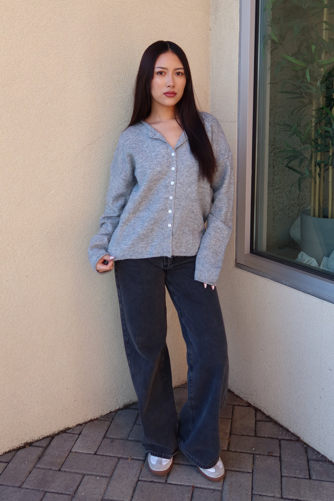 EVERYDAY ESSENTIAL BUTTON DOWN CARDIGAN