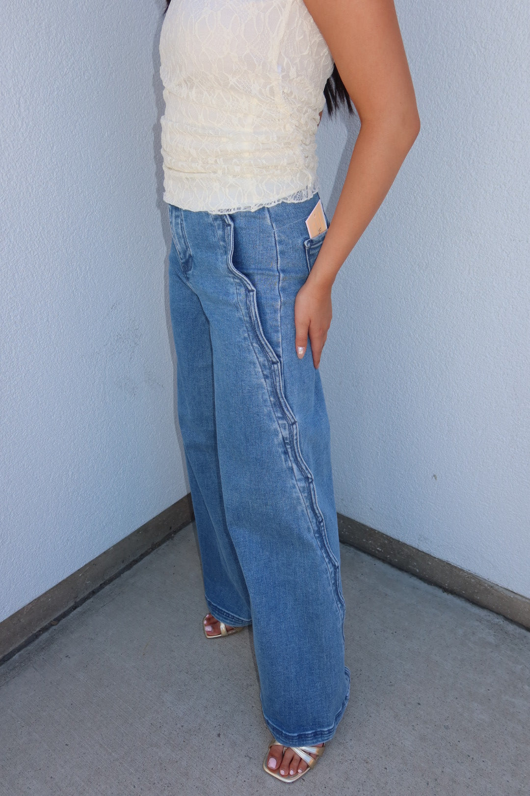 Risen Scalloped High Rise Wide Leg Jean — Medium Wash