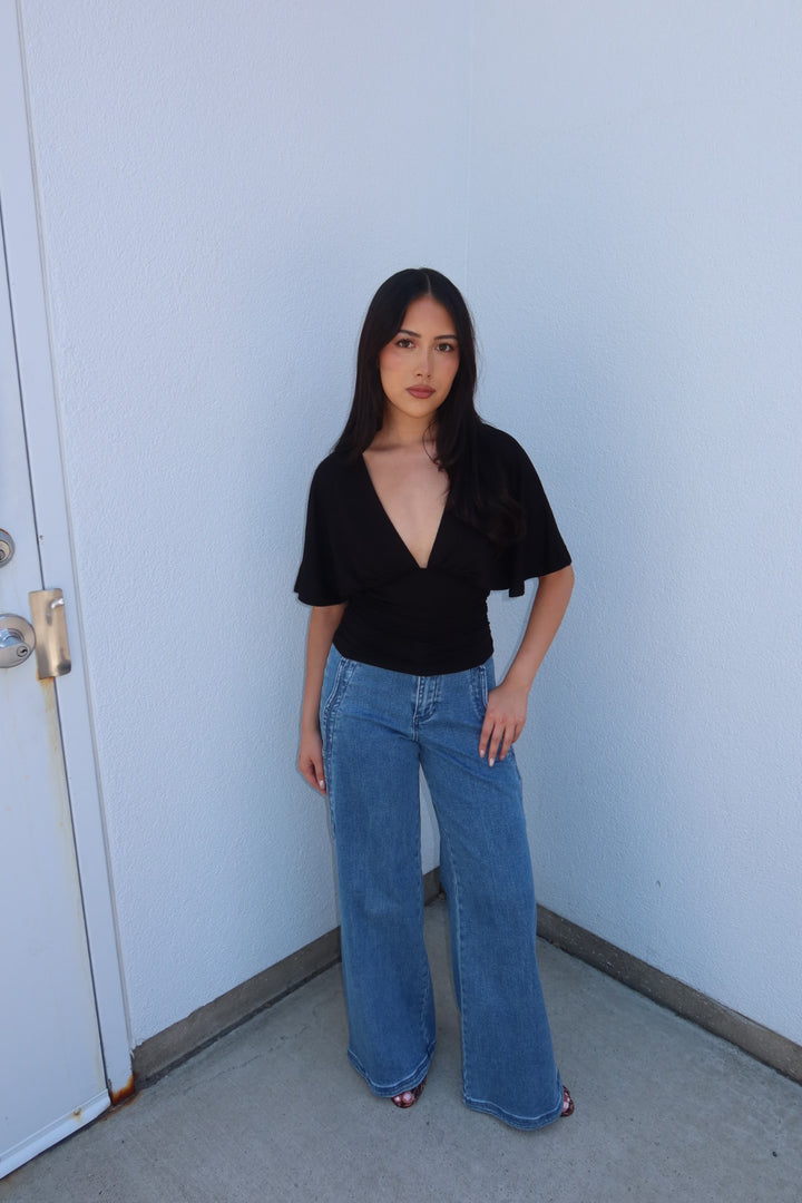 Simone Short Sleeve V-Neck Top - Black