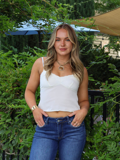ELLANOR LOW RISE WIDE LEG JEANS
