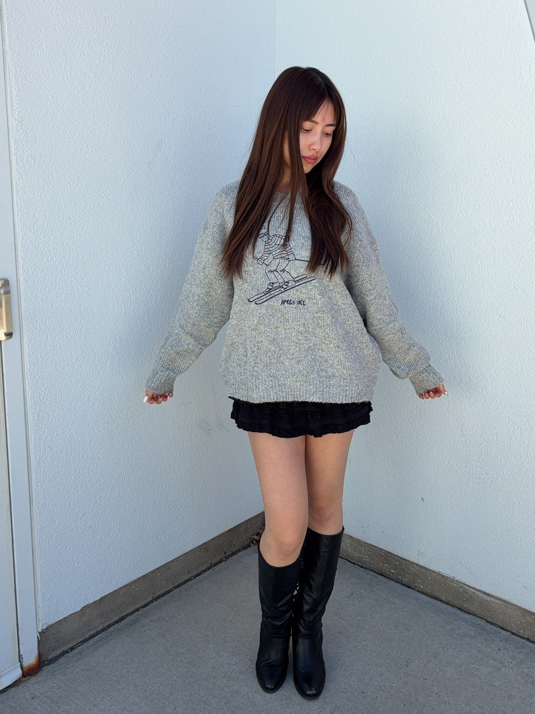 APRES SKI EMBROIDERED SWEATER