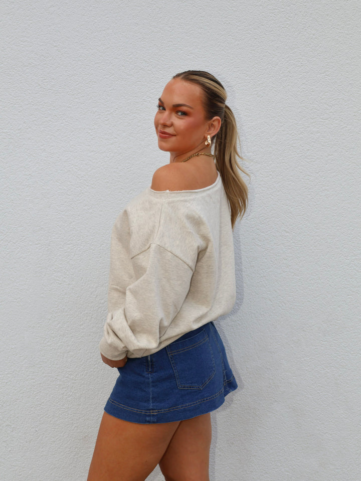 EVELYN ONE SHOULDER SWEATSHIRT