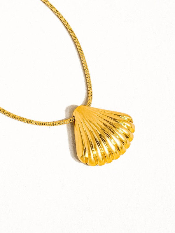 18K SHELL NECKLACE