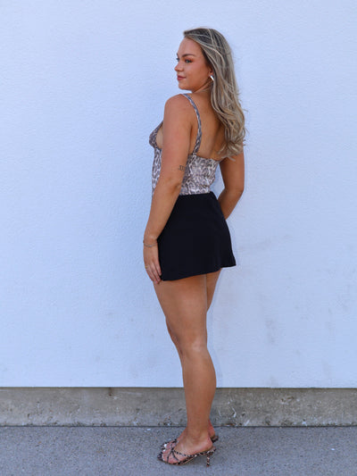 COZETTE LINEN SKORT