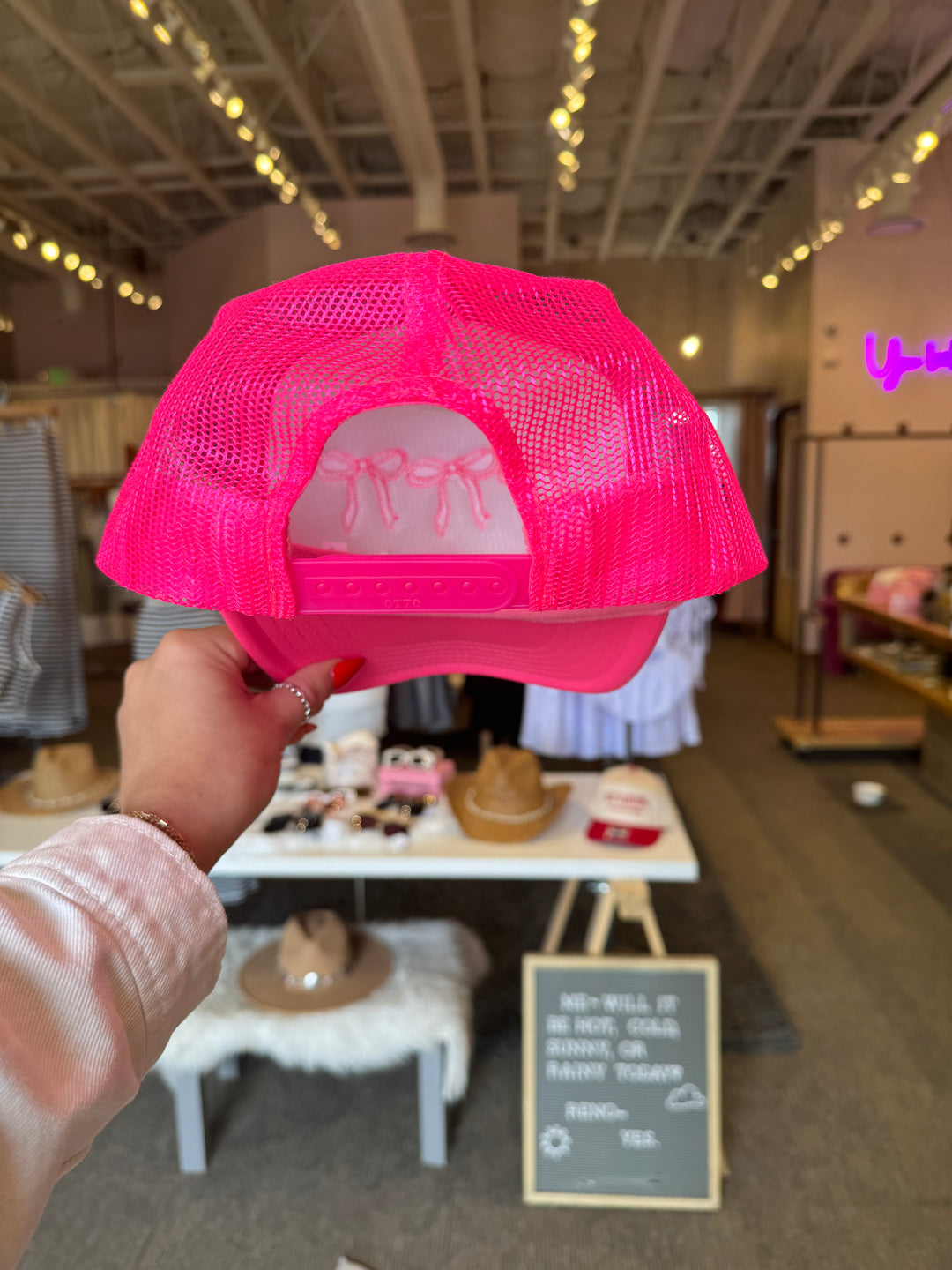 PINK BOW TRUCKER HAT