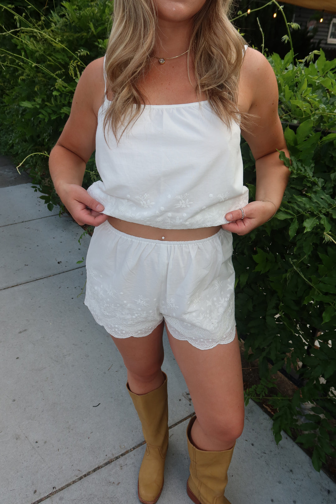 The Avenue Scallop Shorts