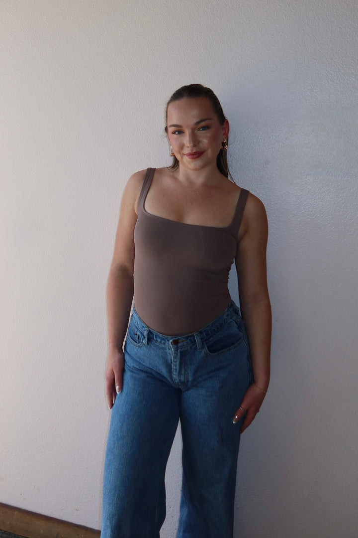 BELLA SQUARE NECK BODYSUIT