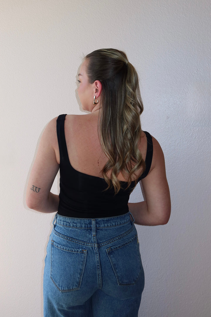 BELLA SQUARE NECK BODYSUIT