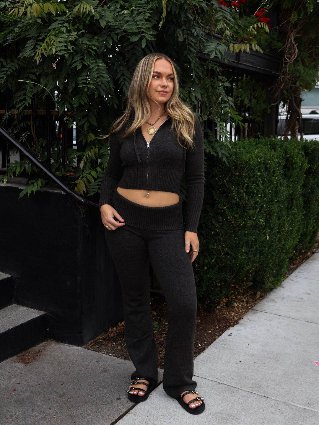 ALZALEA ZIP SWEATER
