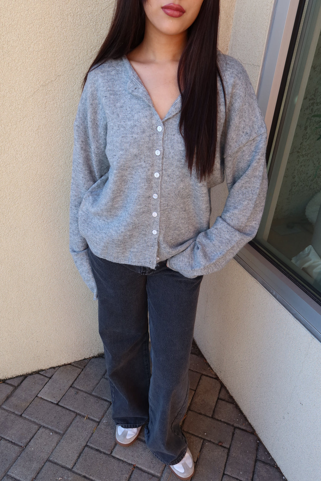 EVERYDAY ESSENTIAL BUTTON DOWN CARDIGAN