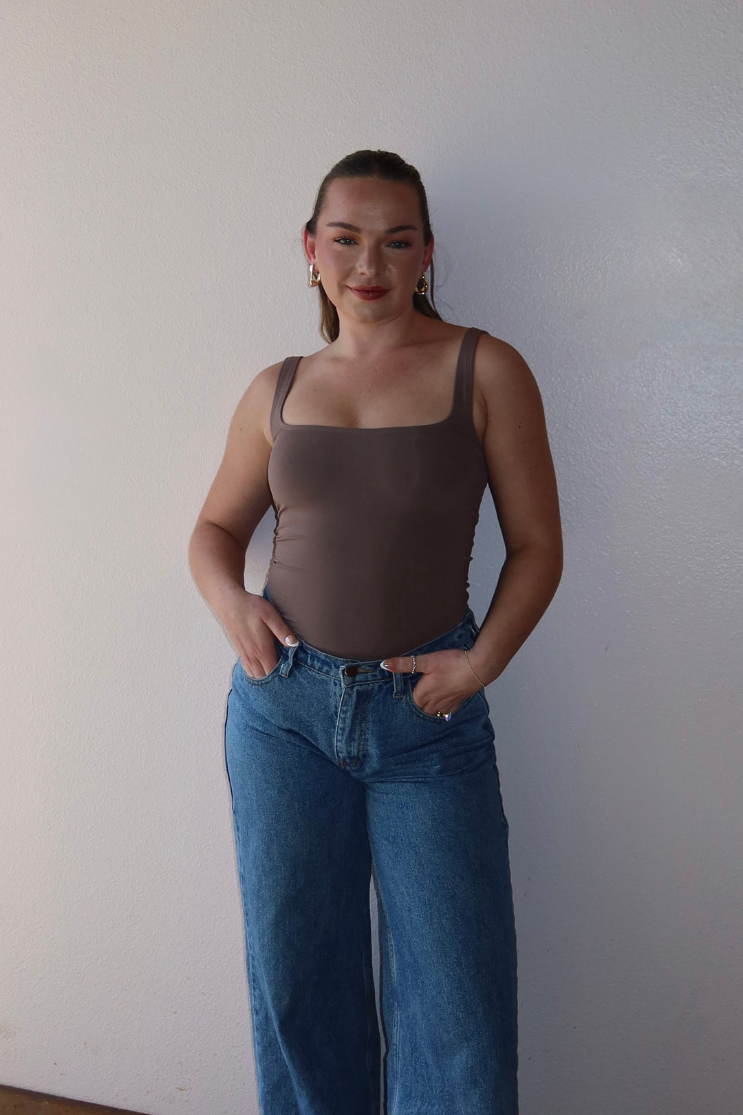 BELLA SQUARE NECK BODYSUIT