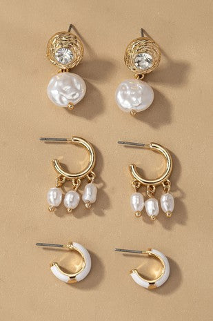 TRIO PEARL EARRING SET