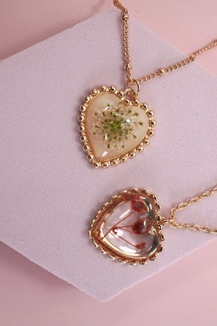 PRESSED FLOWER GOLD HEART NECKLACE
