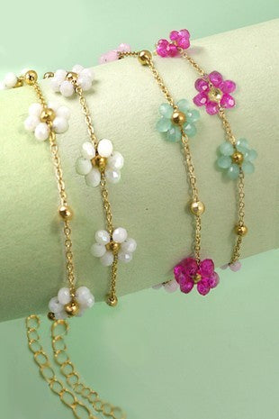 MULTI-BEADED FLOWER BRACELET