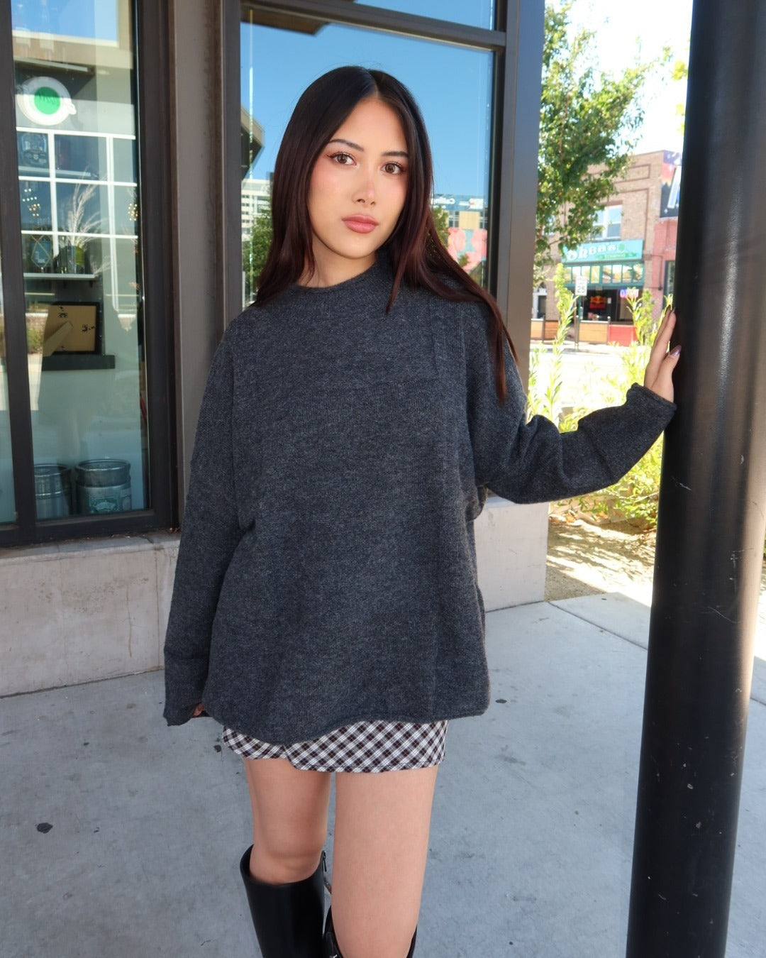 Heather Checkered Knit Pullover Sweater - Charcoal