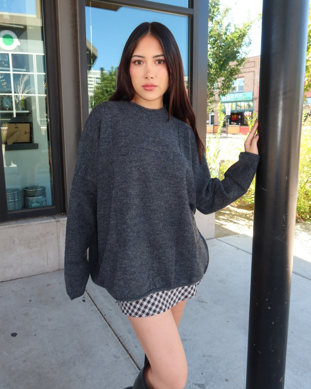 Heather Checkered Knit Pullover Sweater - Charcoal